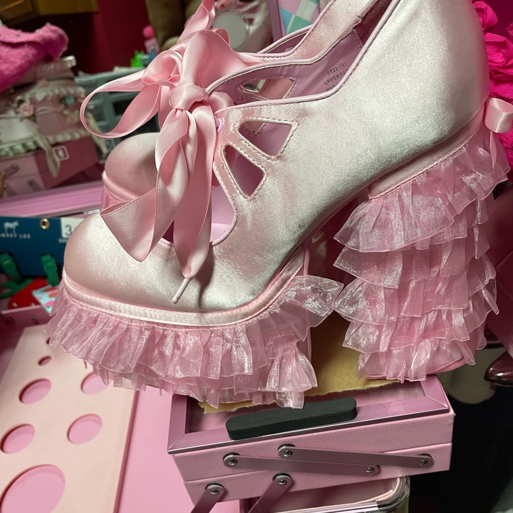 Elegant Pink Satin Platform Heels